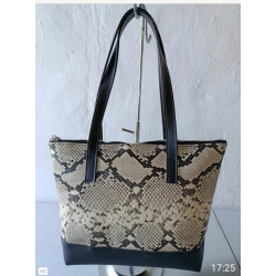 Bolso artesano de estilo elegante, solo existe uno, fabricado en España