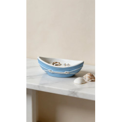 Joyero de cemento artesanal en forma de barco pintado a mano en tonos azules