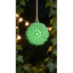 adorno fosforescente de cemento, que brilla en la oscuridad en color verde