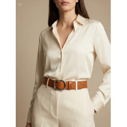 Cinturón de piel autentica lisviv, color marrón, con una hebilla robusta en plata envejecida, fabricada en España