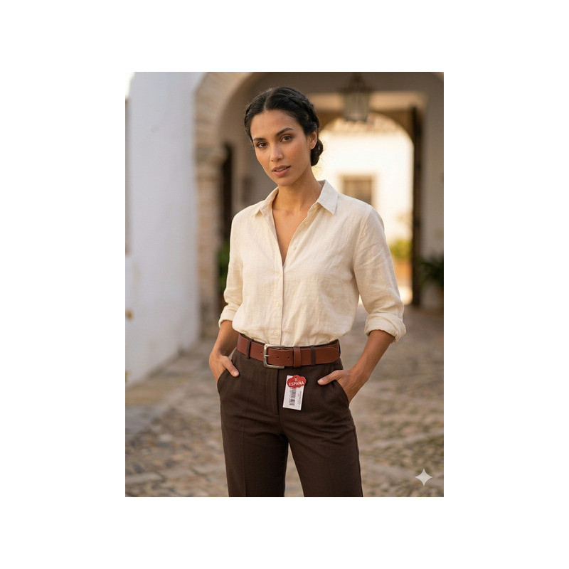 Cinturón de cuero marrón café, con hebilla clásica, en plata envejecida, con logo libélula de la marca lisviv