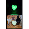 Figura decorativa en forma de corazón de cemento blanco que brilla en la oscuridad fosforescente