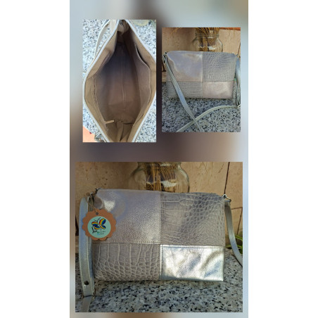 Bolso artesanal de piel Lisviv con diseño de bloques en color gris y plata metalizada con grabado de cocodrilo.