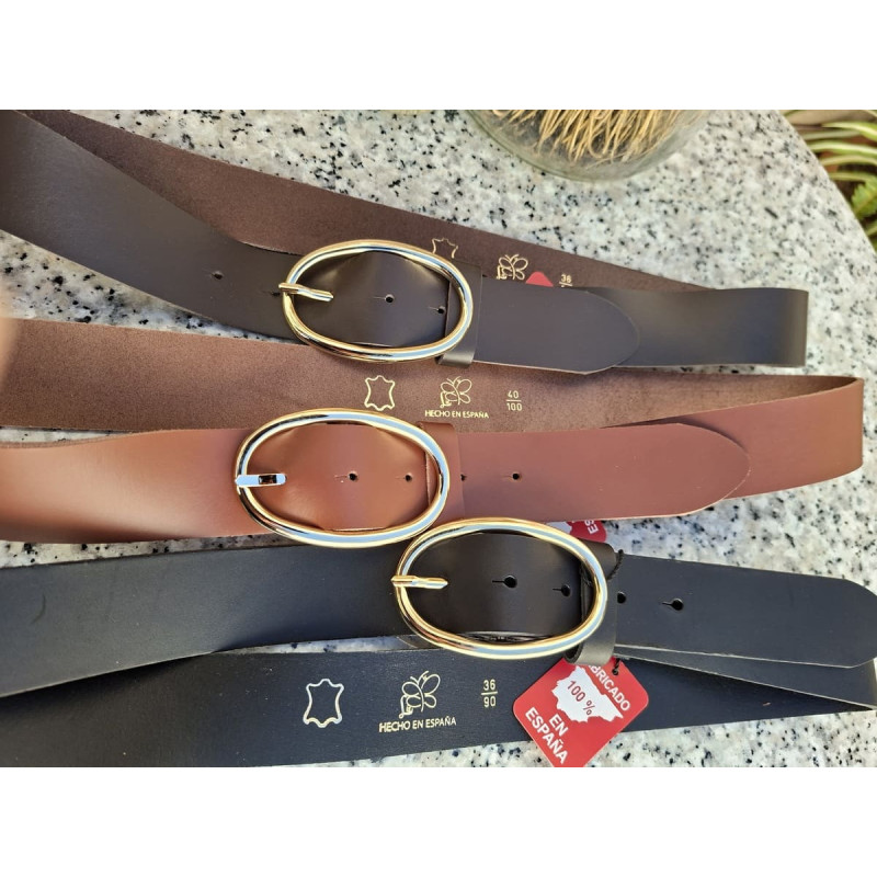 Cinturones de piel artesanal Lisviv de 4 cm con hebilla ovalada dorada en tres colores.