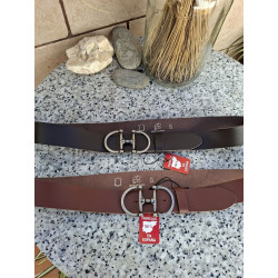 Cinturones casuales Lisviv de 4 cm en piel lisa con hebilla estilo bocado.