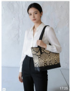 Complementos de Moda-Gorras-Bolsos de Piel-Cinturones-lisviv